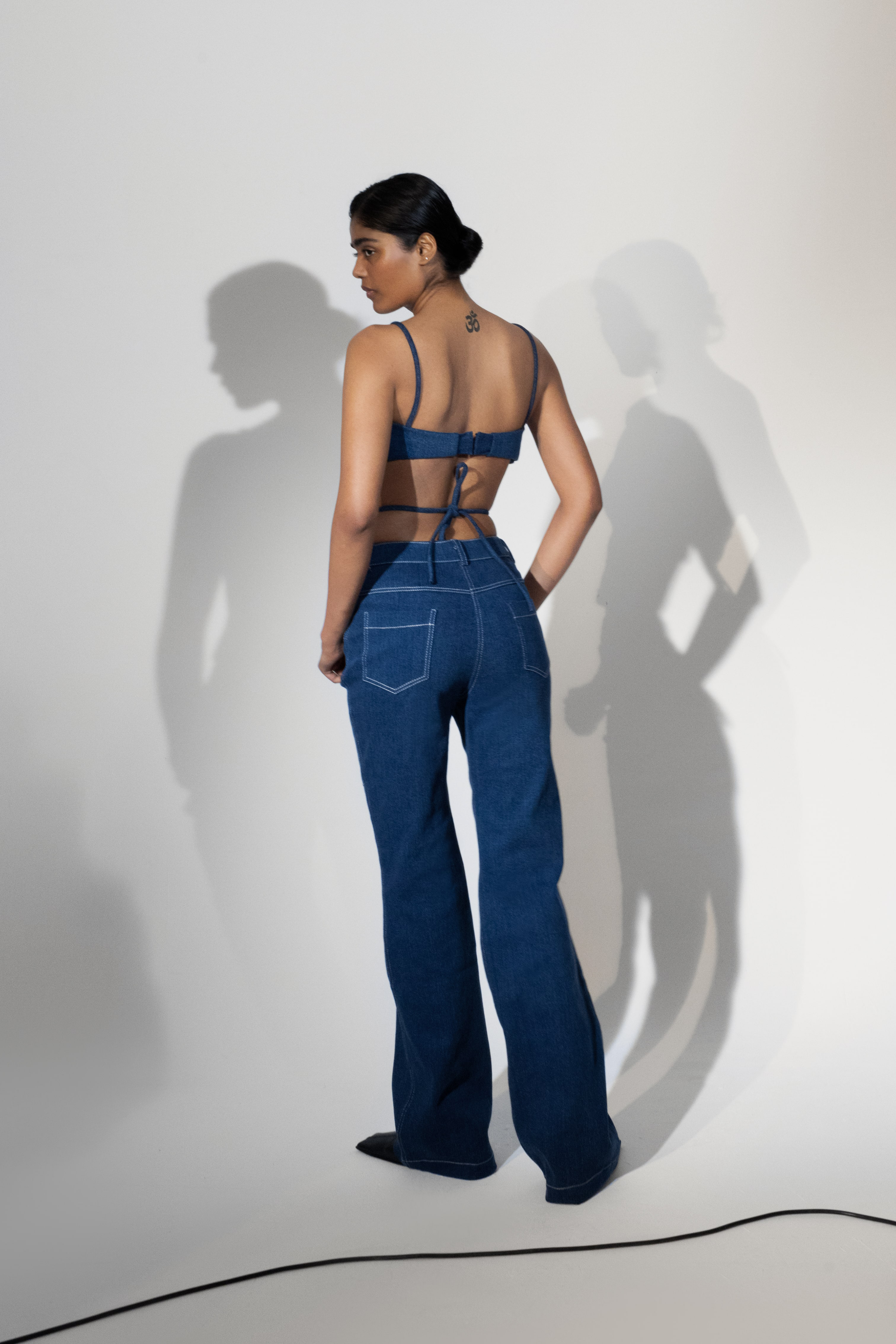 American Beauty Leo Top