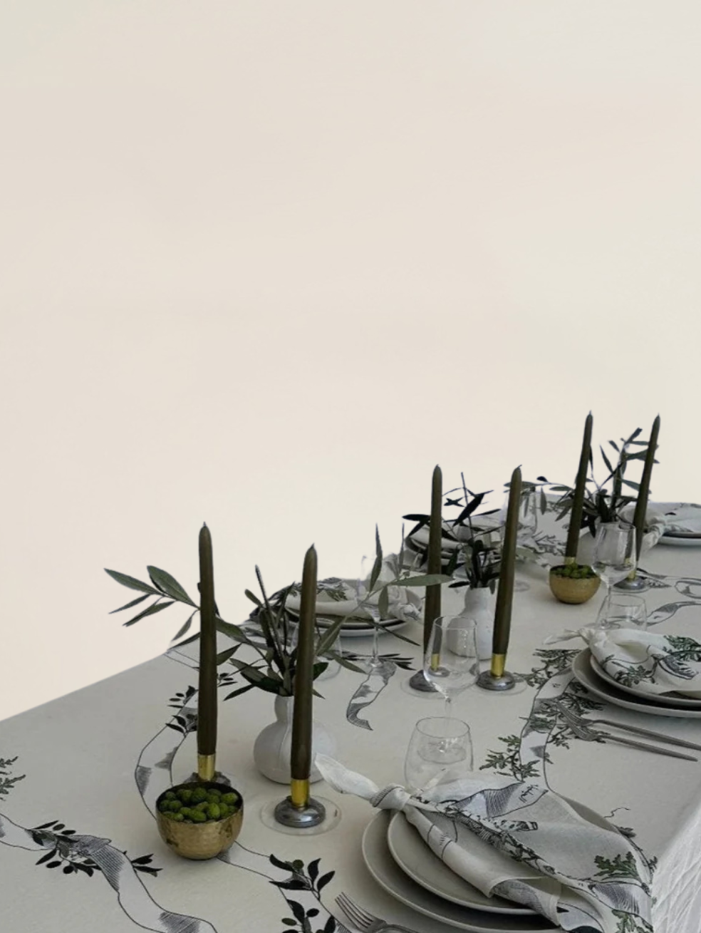 Cream Table Cloth and Table Napkins