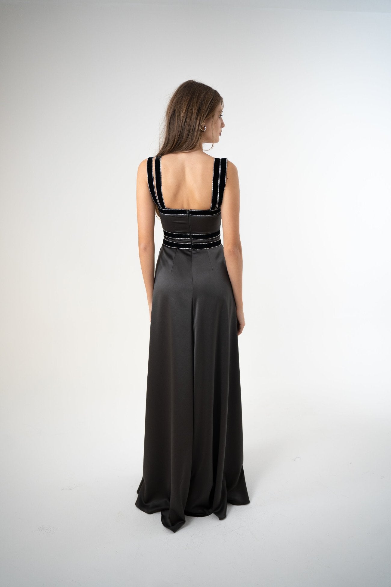 The Links Gown (Closed Back)