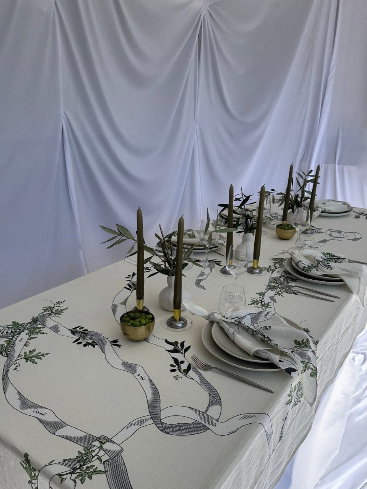 Cream Table Cloth and Table Napkins