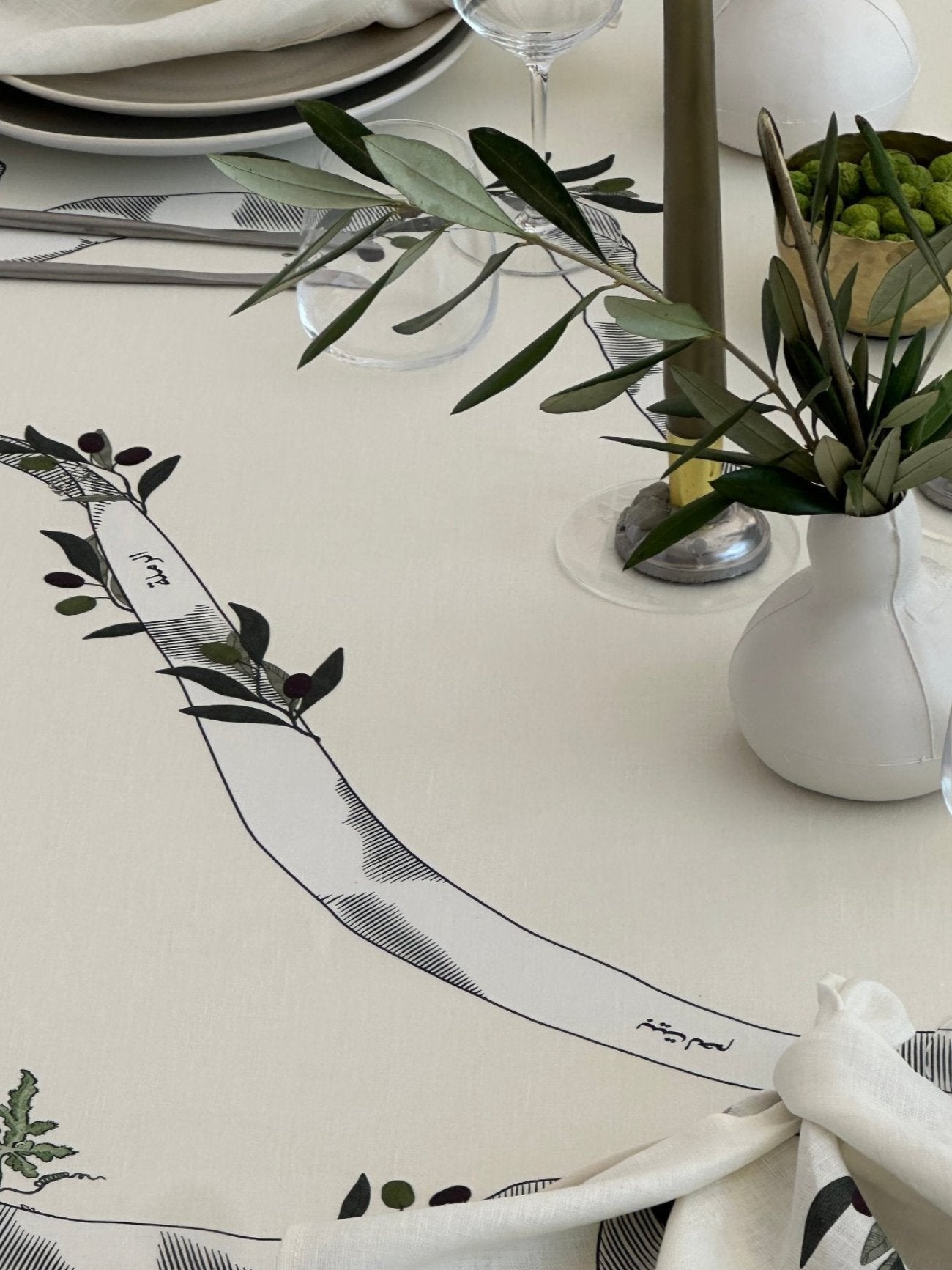 Cream Table Cloth and Table Napkins