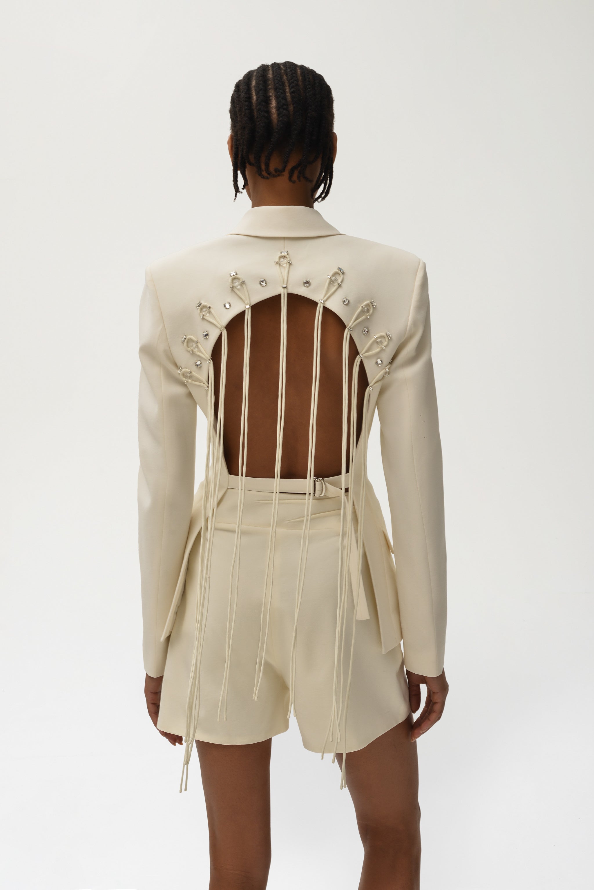 Simple Short - Nafsika Skourti